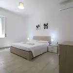 White Dream Apartment *